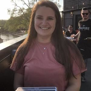 Meet your Posher, Abby